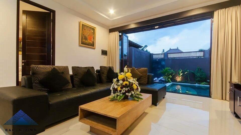 Villa Gayatri Seminyak  Luaran gambar